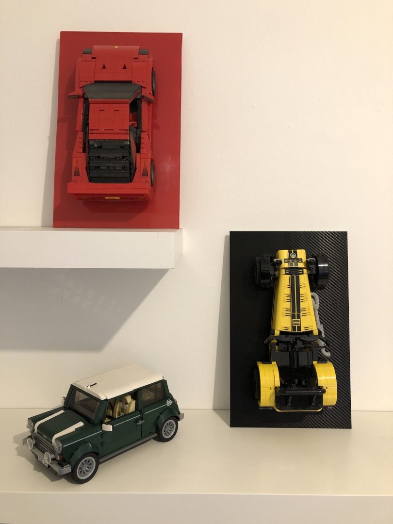 HUYL  Hang up your LEGO sets to your wall!